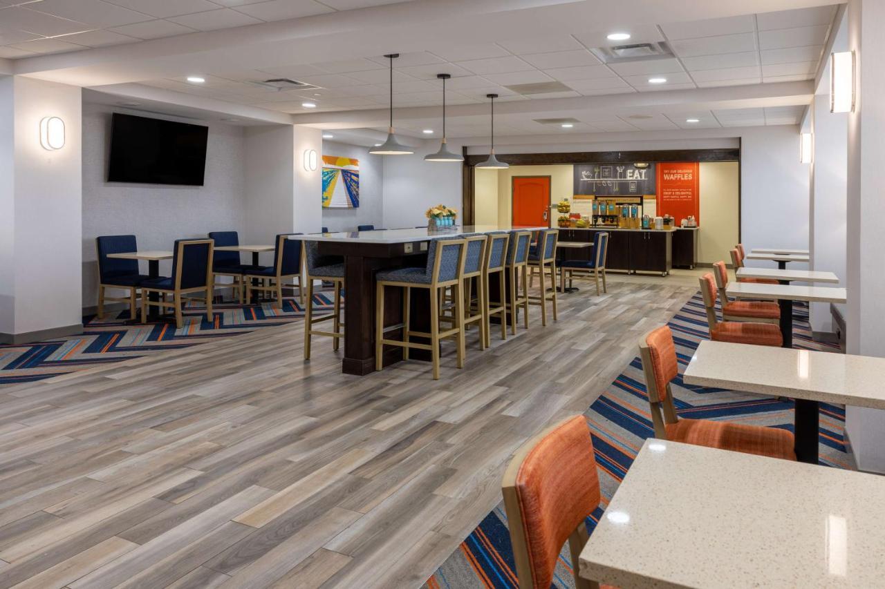 Hampton Inn Milford Εξωτερικό φωτογραφία